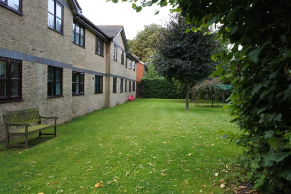 Clifton Gardens, Clifton Road, Regents Park